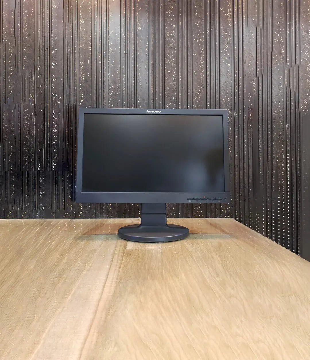 Lenovo D186 18.5-in Wide LCD Monitor (Refurbished) - Printersparekart
